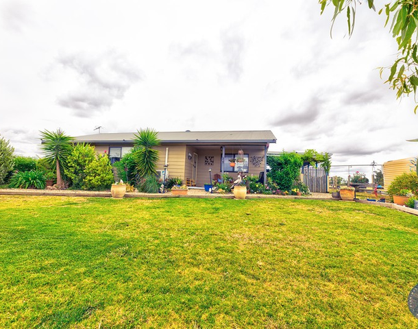 59 Friends Lane, Young NSW 2594