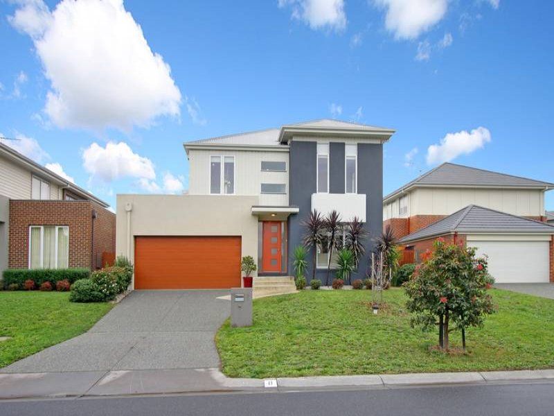 8 Pescott Close, Burwood VIC 3125