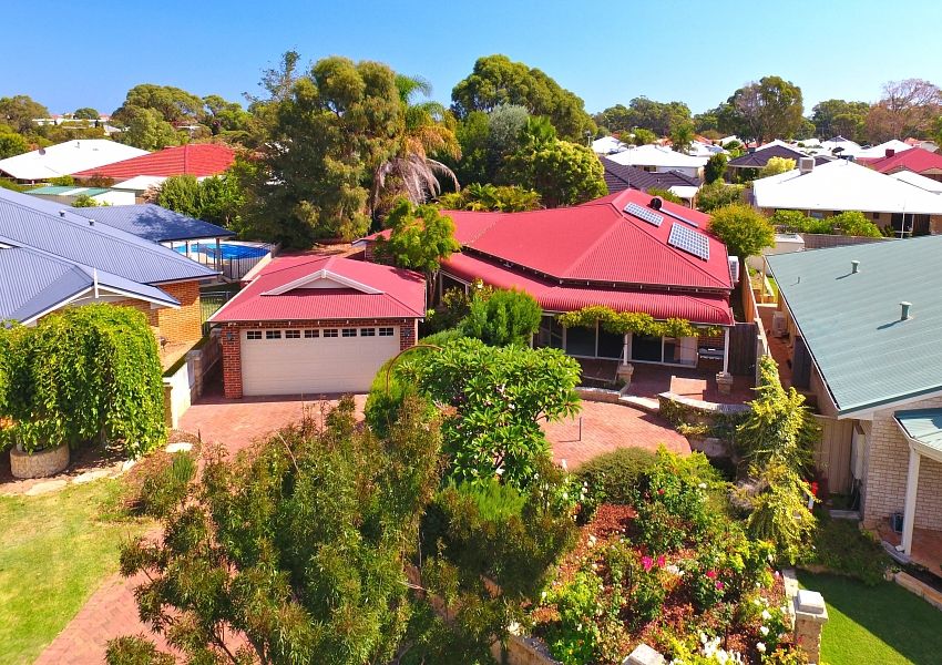 7 Dalewood Gardens, Meadow Spring Property History & Address Research