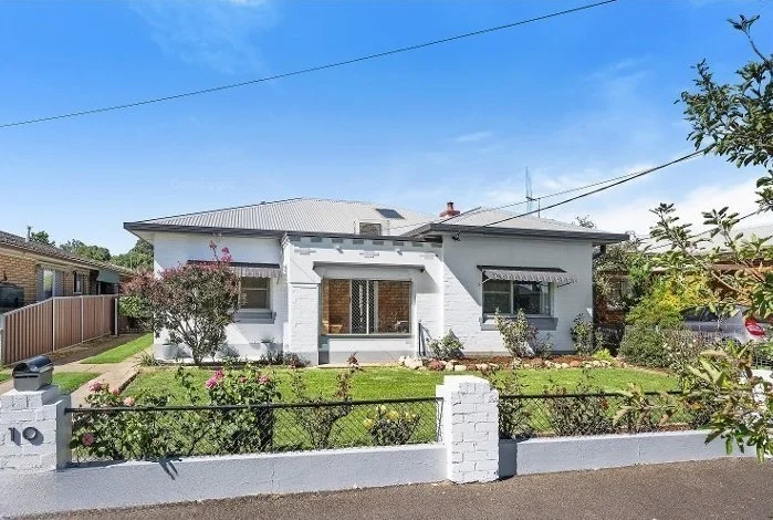 10 Caroline Street, Orange NSW 2800