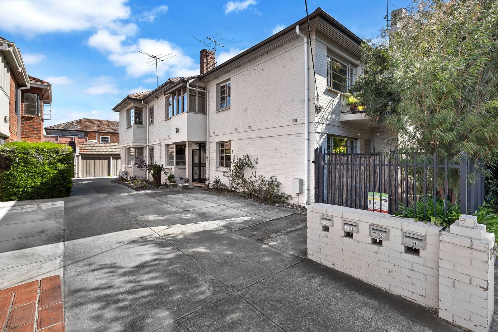 2 bedrooms Apartment / Unit / Flat in 4/119a Alma Road ST KILDA EAST VIC, 3183