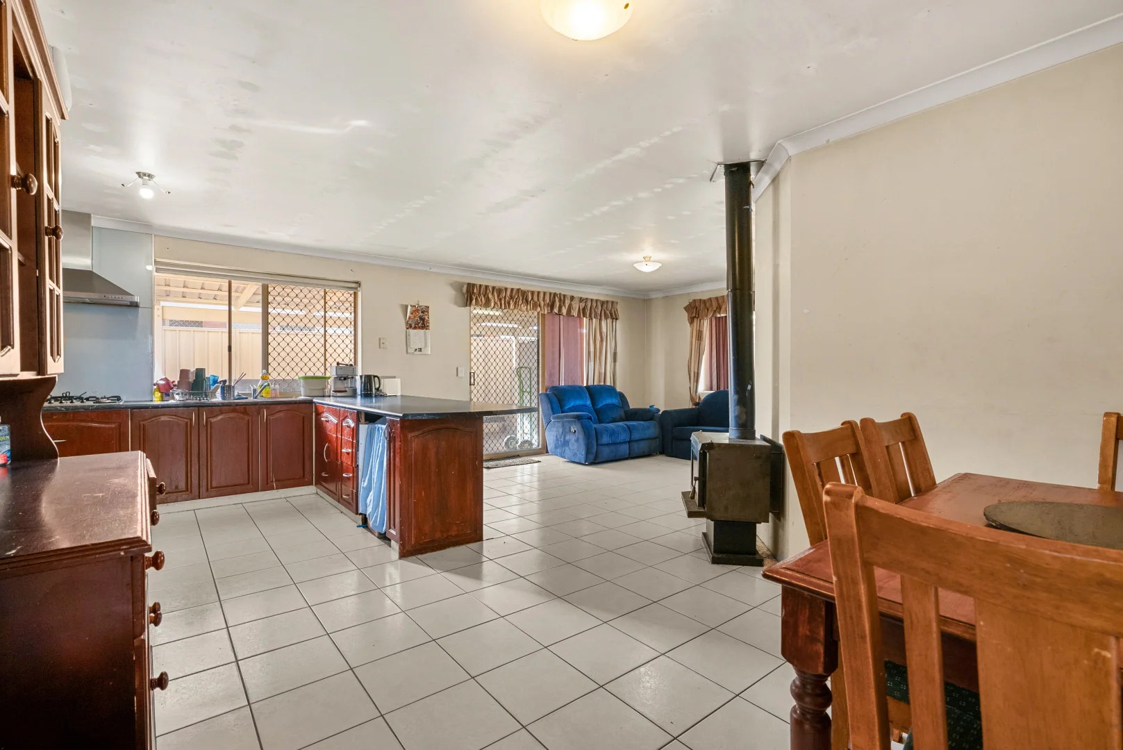 Additional image 2 of 16 Senegal Grove, Warnbro WA 6169