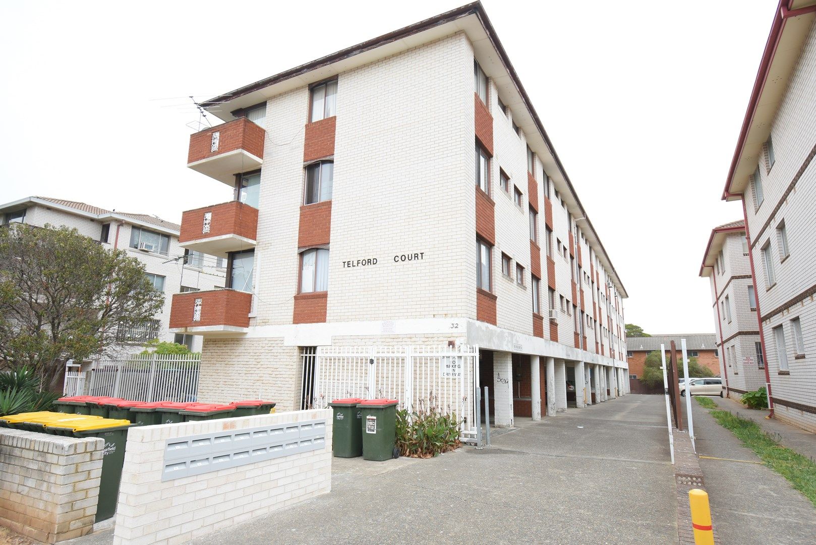 2 bedrooms Apartment / Unit / Flat in 4/32 Hill  Street CABRAMATTA NSW, 2166