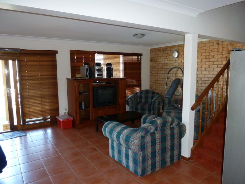 6/3 PARRY STREET, Lake Cathie NSW 2445, Image 2