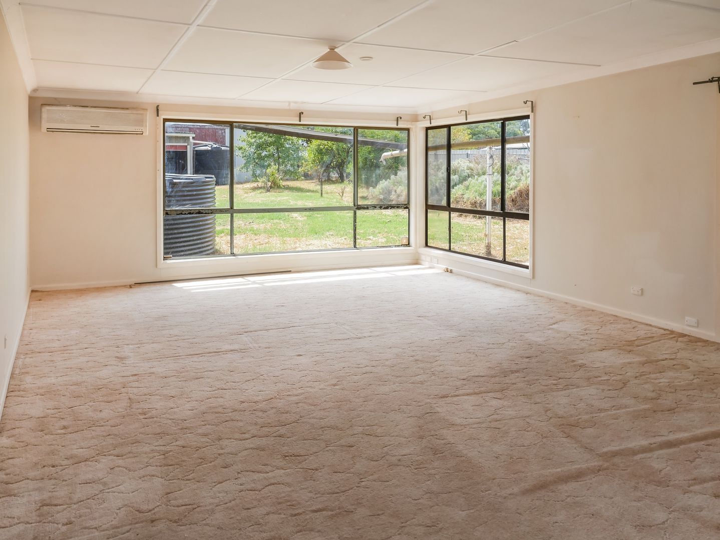 27 Watermain St., Narrandera NSW 2700, Image 1