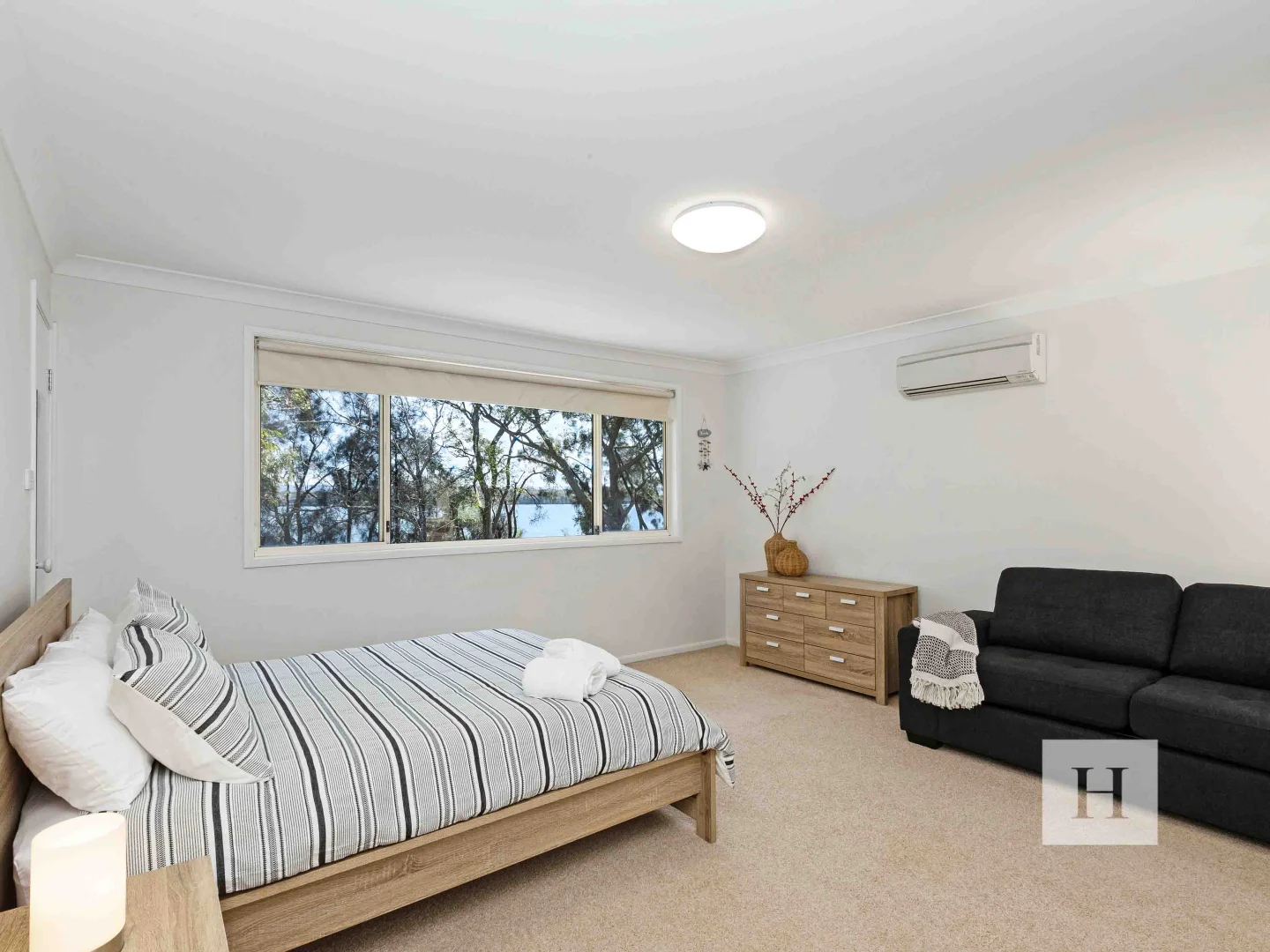 Additional image 10 of 19 Macquarie Rd, Mannering Park NSW 2259