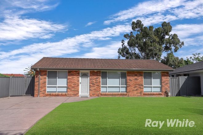 Picture of 22 Amazon Place, ST CLAIR NSW 2759