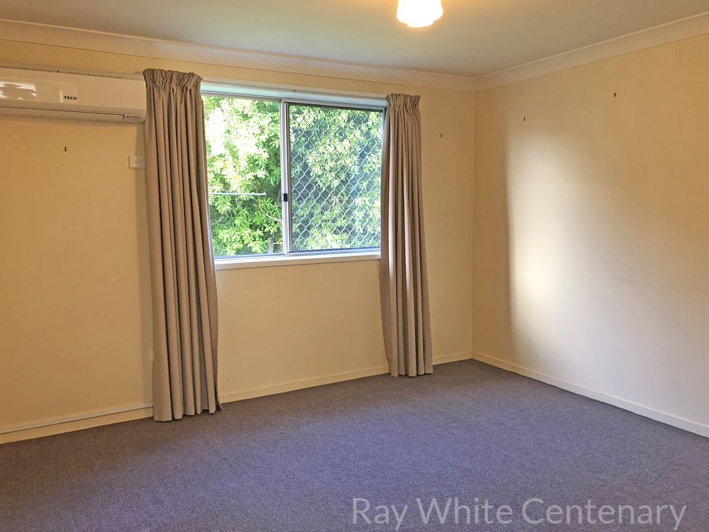 2/31 Clifton Street, Booval QLD 4304, Image 2