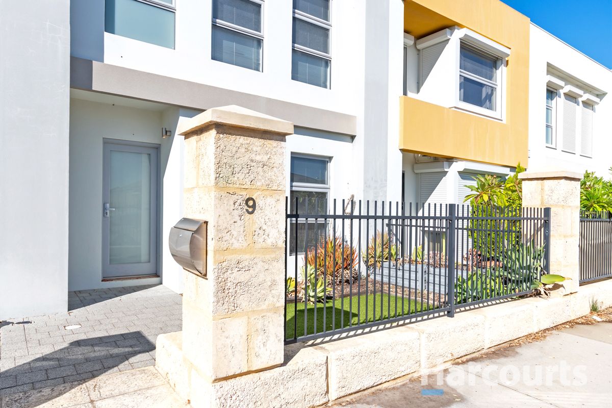 3 bedrooms House in 9 Wyperfeld Street YANCHEP WA, 6035