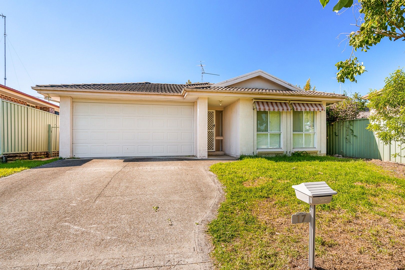 4 bedrooms House in 17 Adrian Street GLENWOOD NSW, 2768