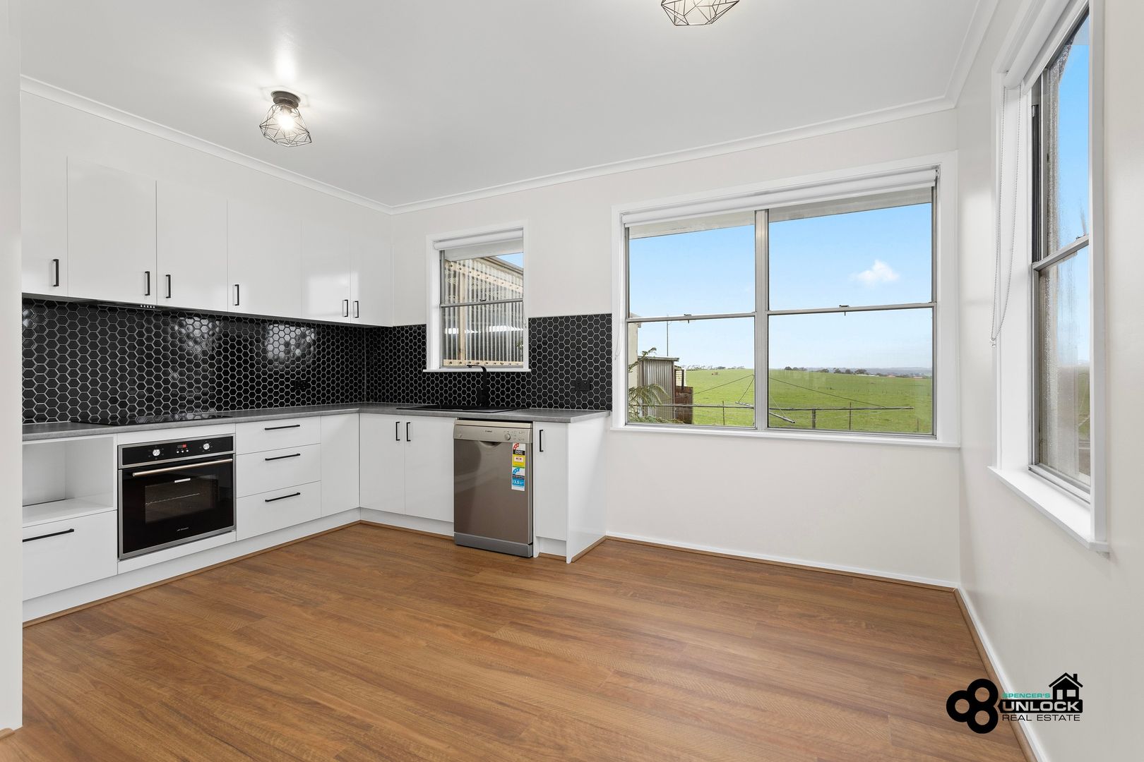 29 Byrne Street, Leongatha VIC 3953 House For Rent 400 Domain