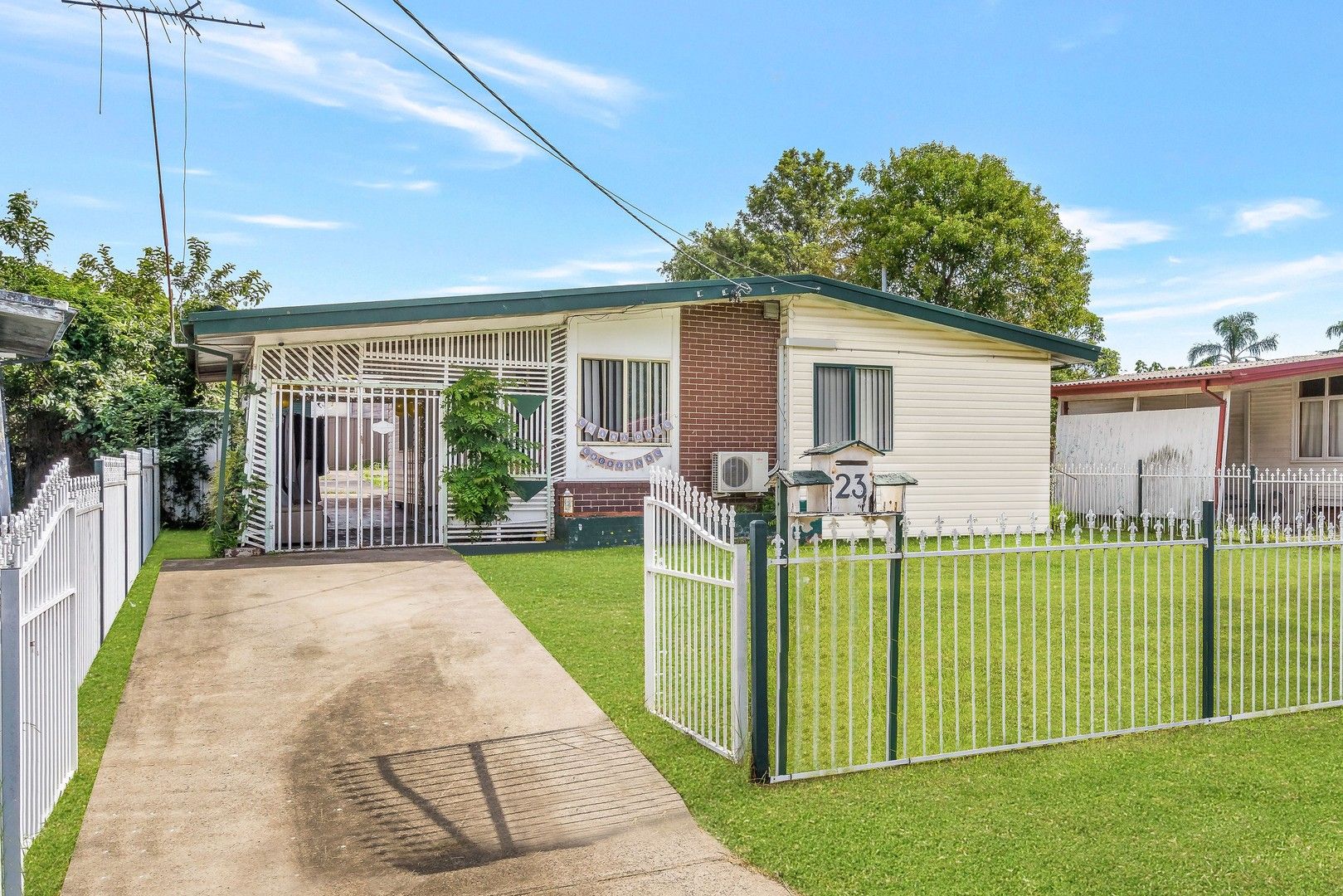 Busby NSW 2168 4 beds house for Sale, 835,000 2018444624 Domain