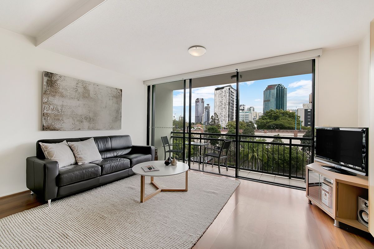 64/15 Goodwin Street, Kangaroo Point QLD 4169, Image 0