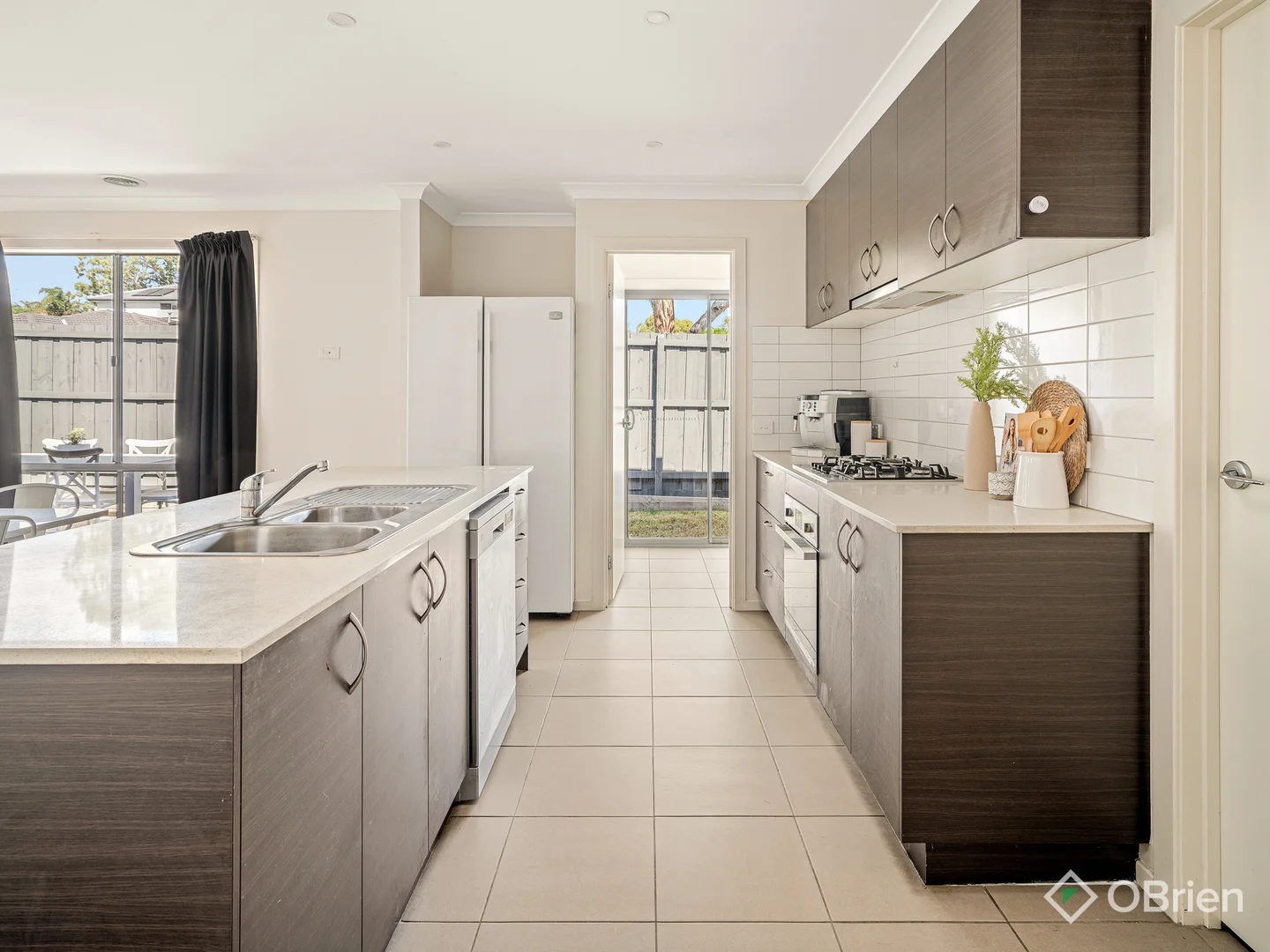 Additional image 7 of 1 Silverbark Court, Carrum Downs VIC 3201