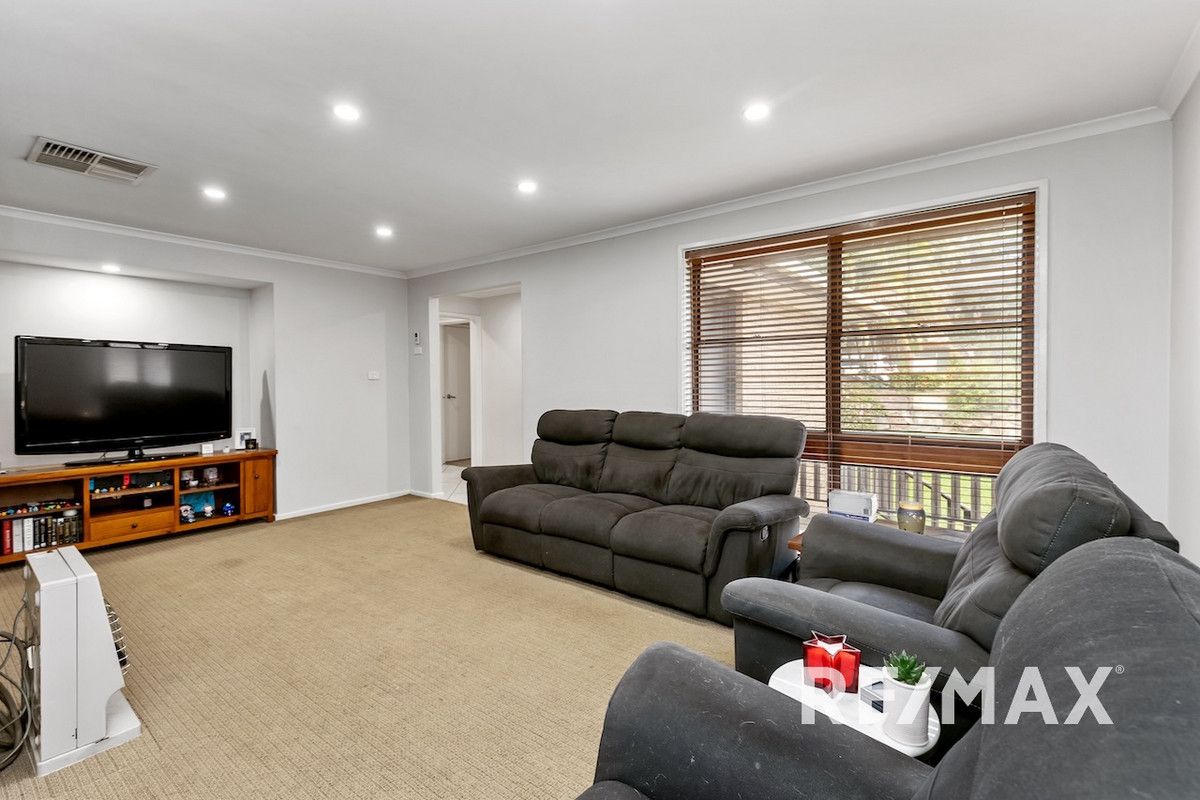 16 Malumba Crescent, Kooringal NSW 2650, Image 2