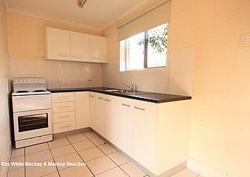 2 bedrooms Apartment / Unit / Flat in 4/9 Creal Street EAST MACKAY QLD, 4740