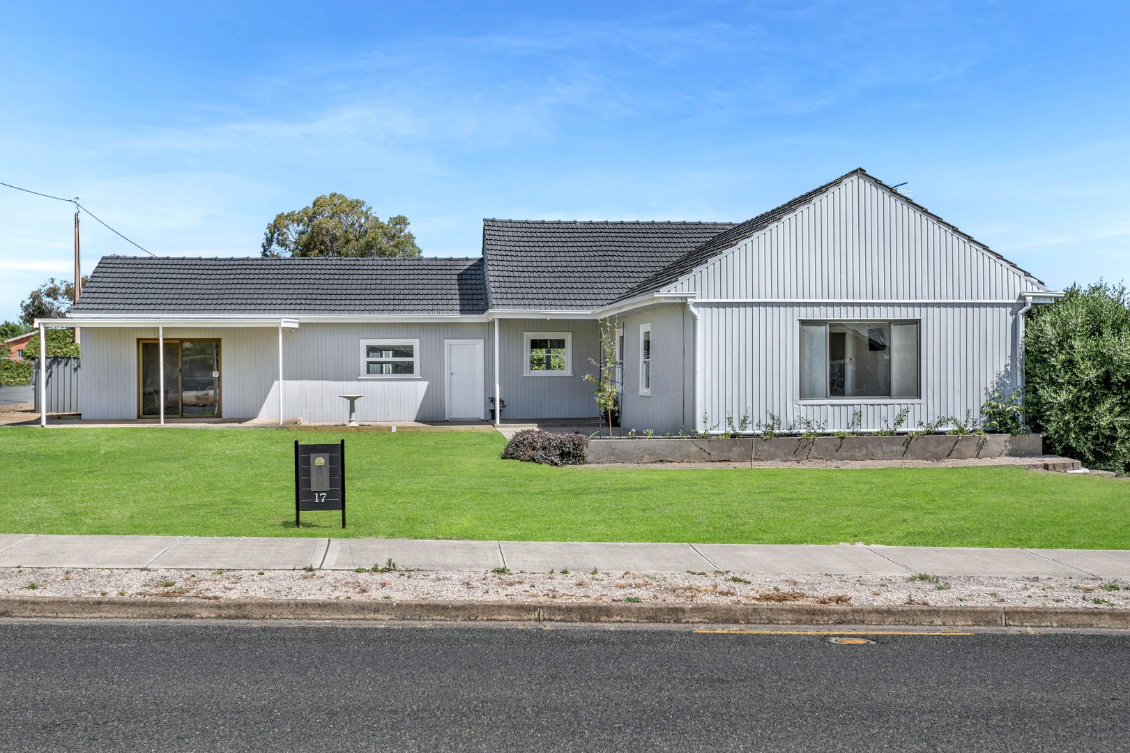 17 Marchant Road, Strathalbyn SA 5255, Image 1