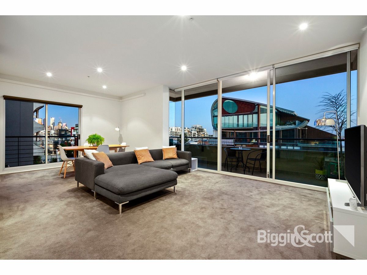 507/55 Beach Street, Port Melbourne VIC 3207, Image 2