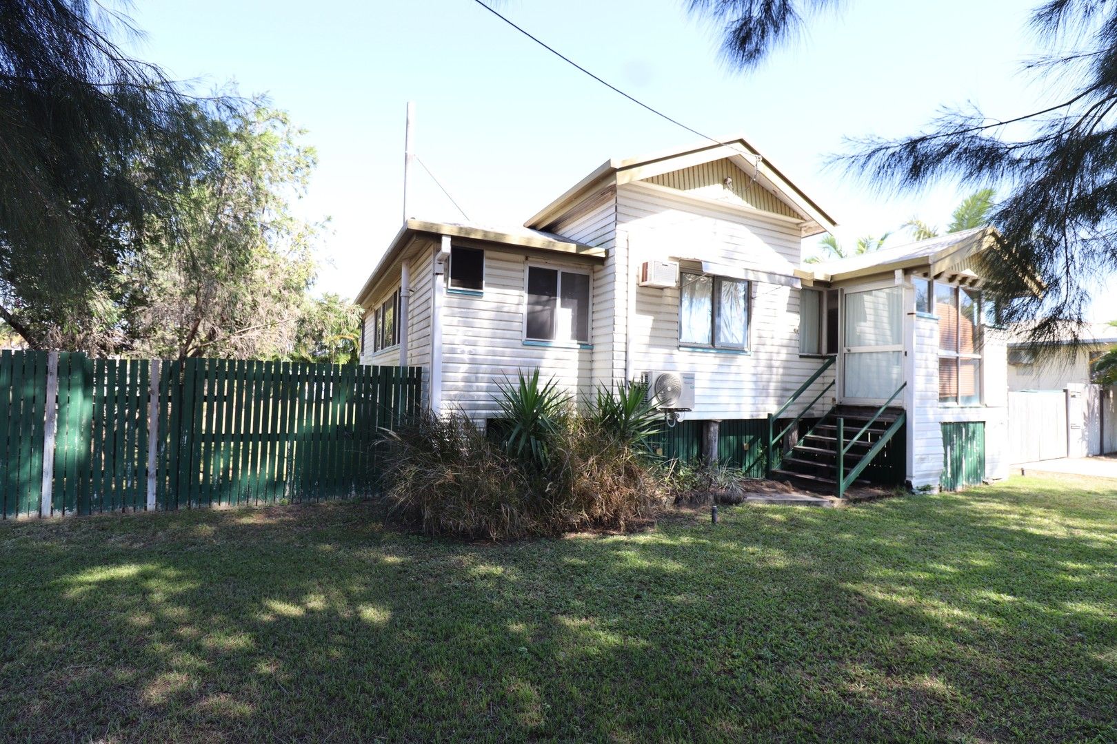 2 bedrooms House in 47 Chippendale Street AYR QLD, 4807
