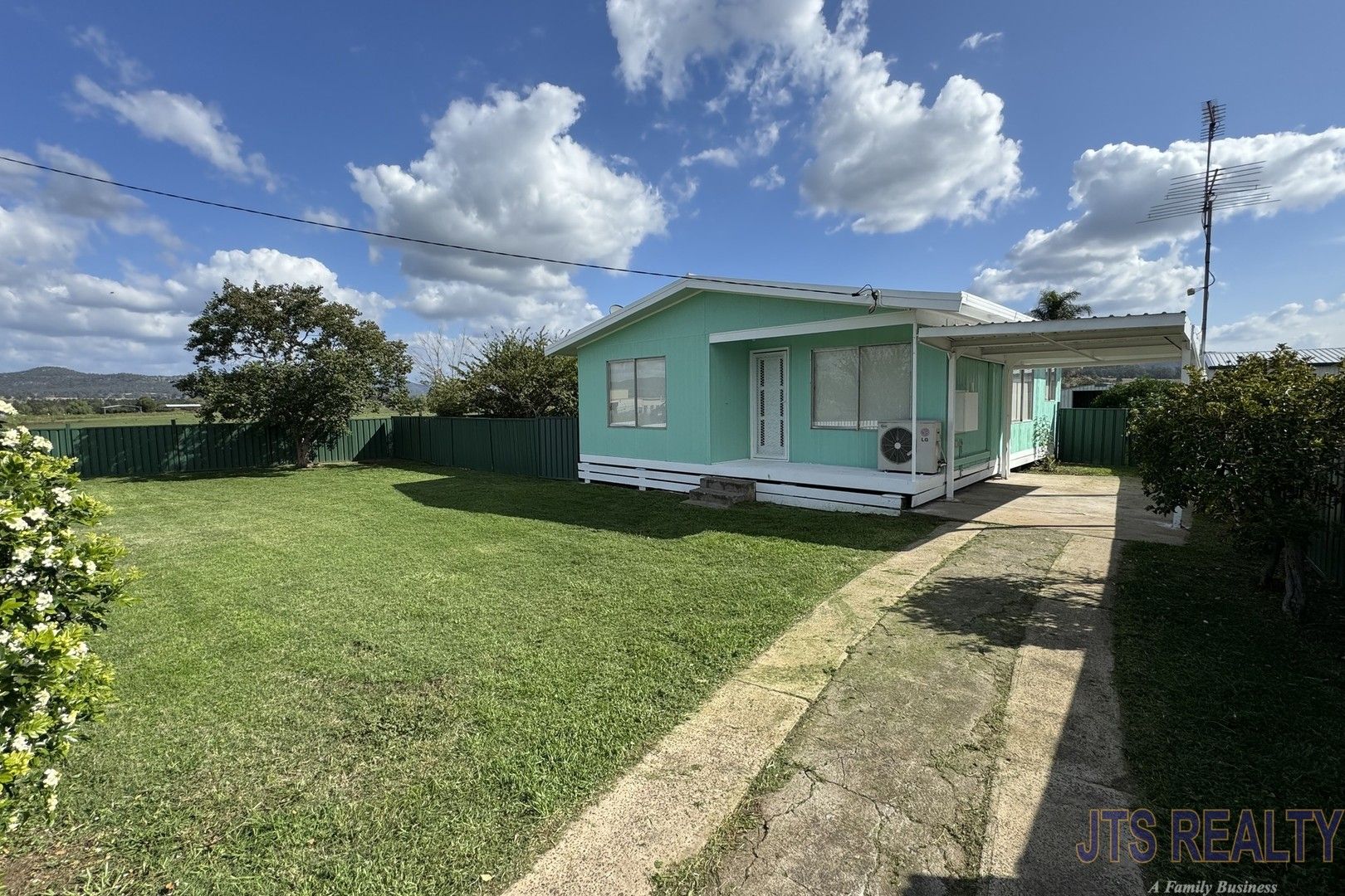 40 Goulburn Drive, Sandy Hollow NSW 2333 Domain