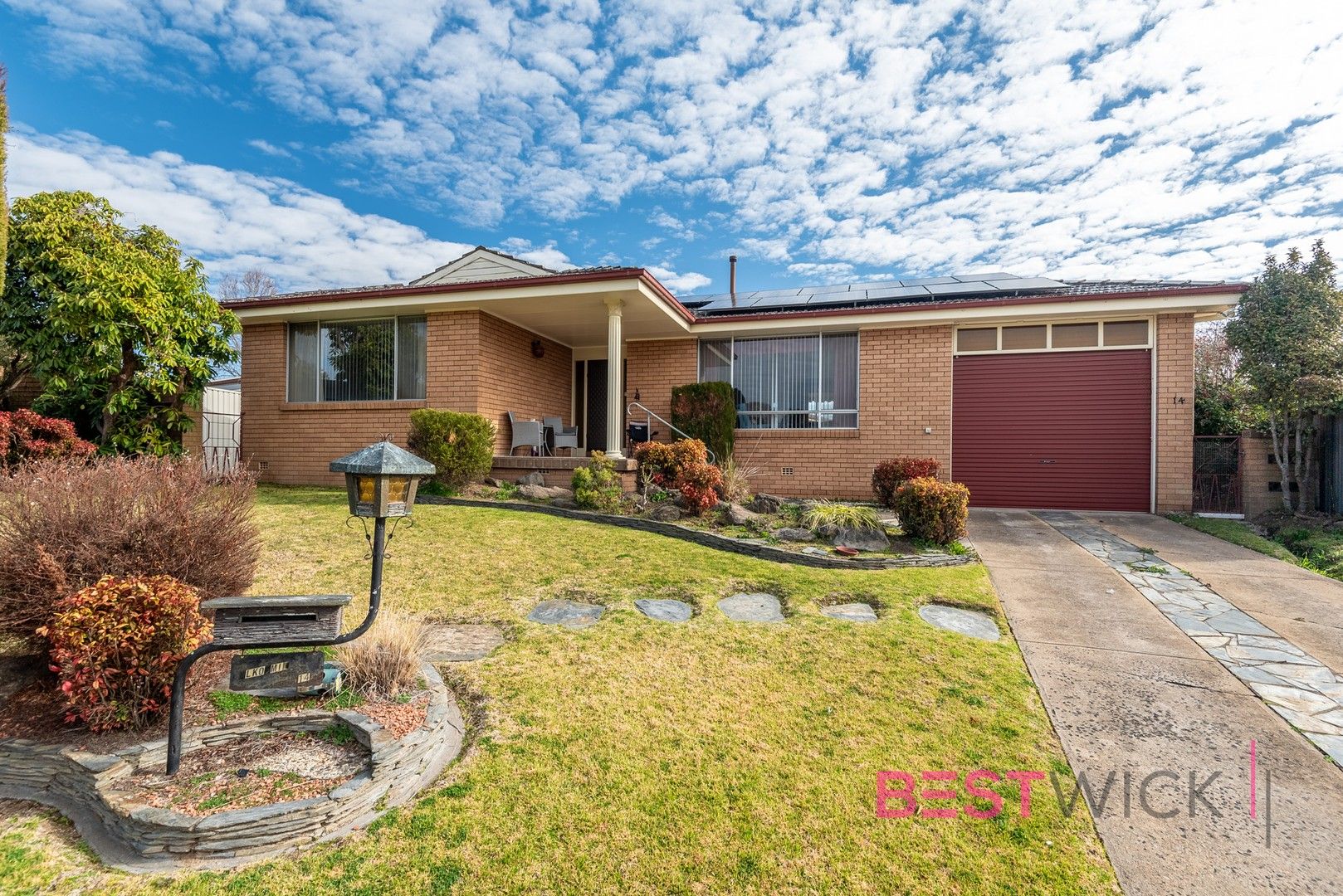 5 bedrooms House in 14 Wakehurst Place WEST BATHURST NSW, 2795