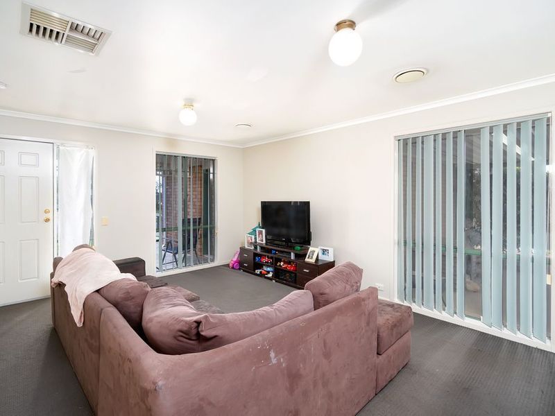 2 Boree Avenue, Forest Hill NSW 2651, Image 1