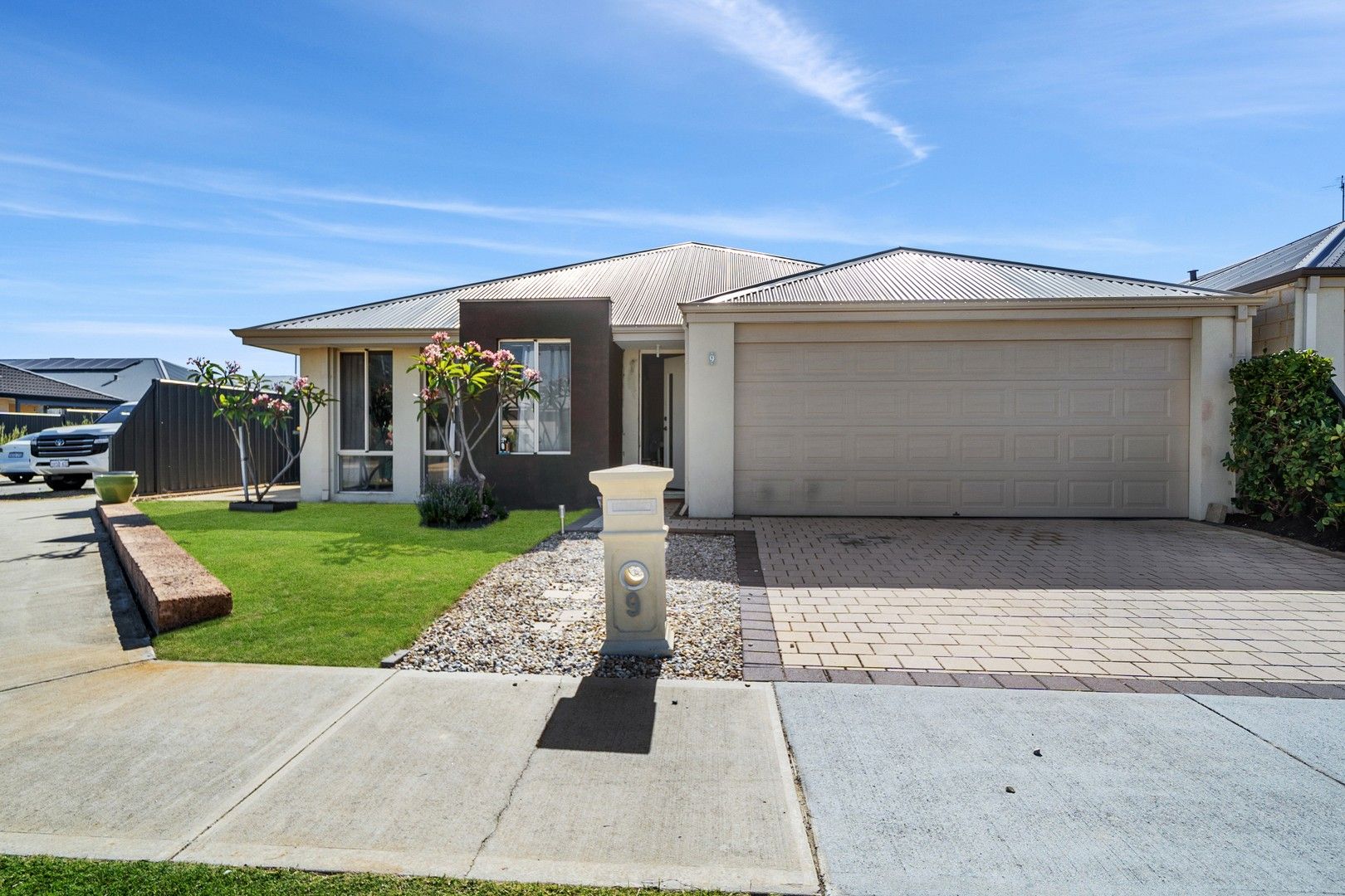 4 bedrooms House in 9 Nullagine Road BANKSIA GROVE WA, 6031