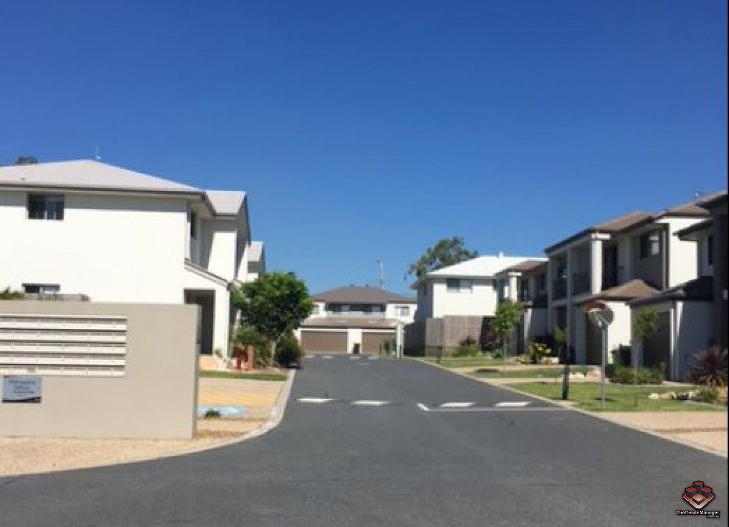 3 bedrooms Townhouse in  CALAMVALE QLD, 4116