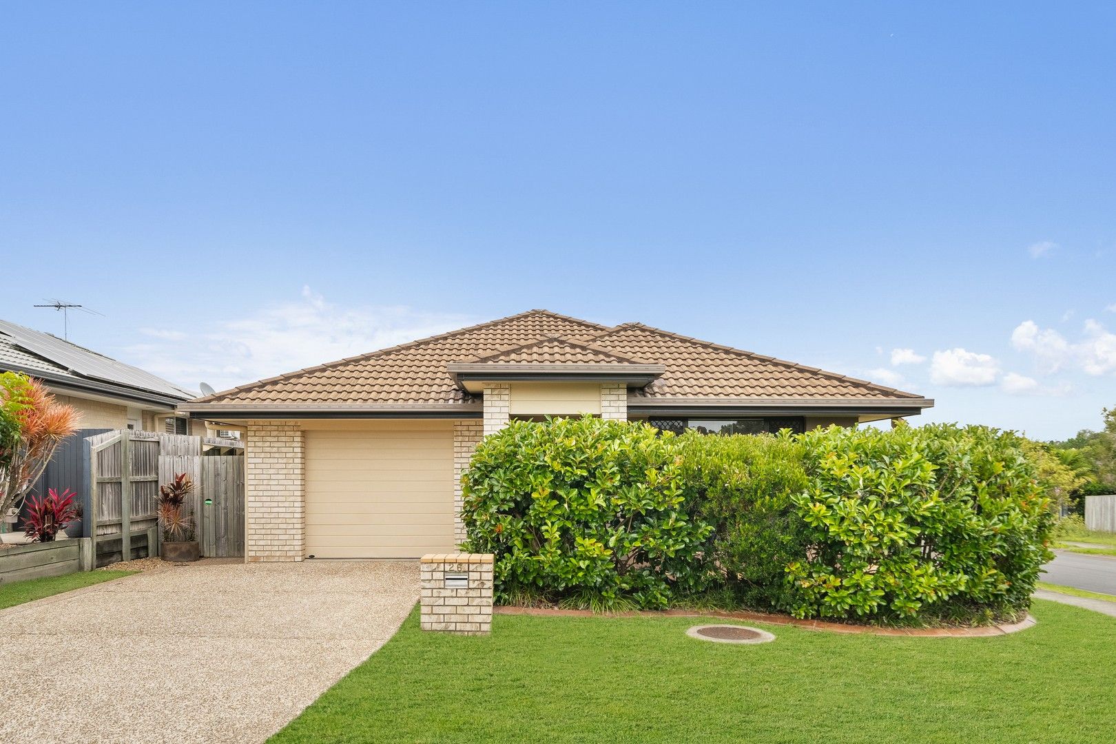 4 bedrooms House in 26 Magnetic Terrace NORTH LAKES QLD, 4509
