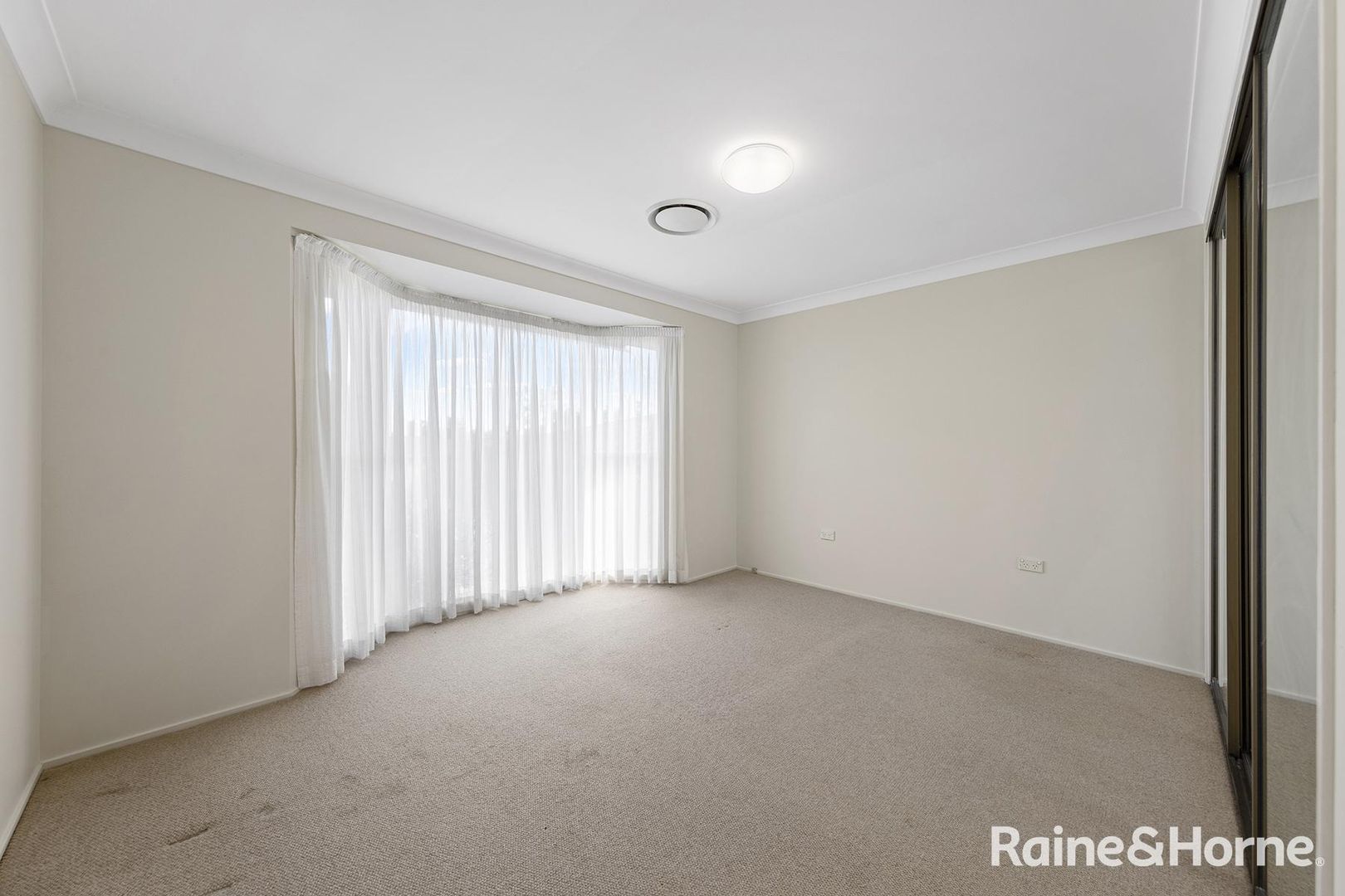 8/31 Belmont Road, Glenfield NSW 2167, Image 2