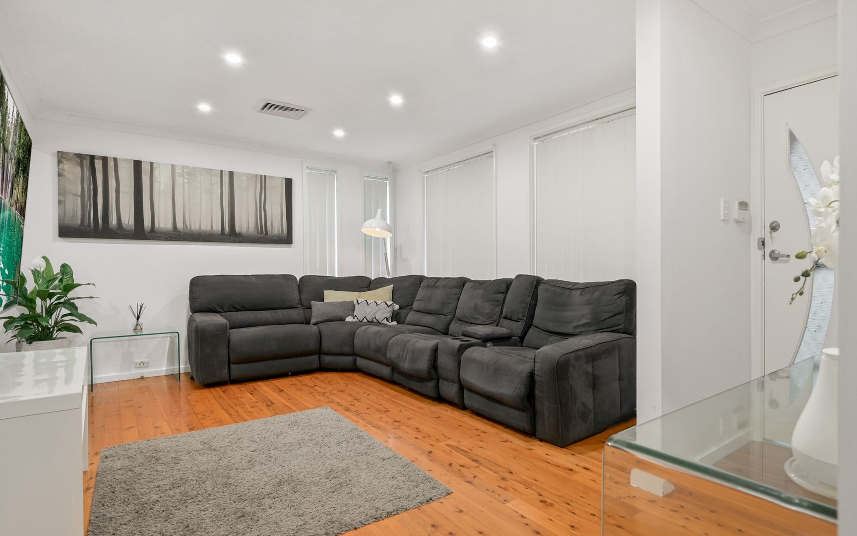 19 Lawson Street, Campbelltown NSW 2560, Image 2