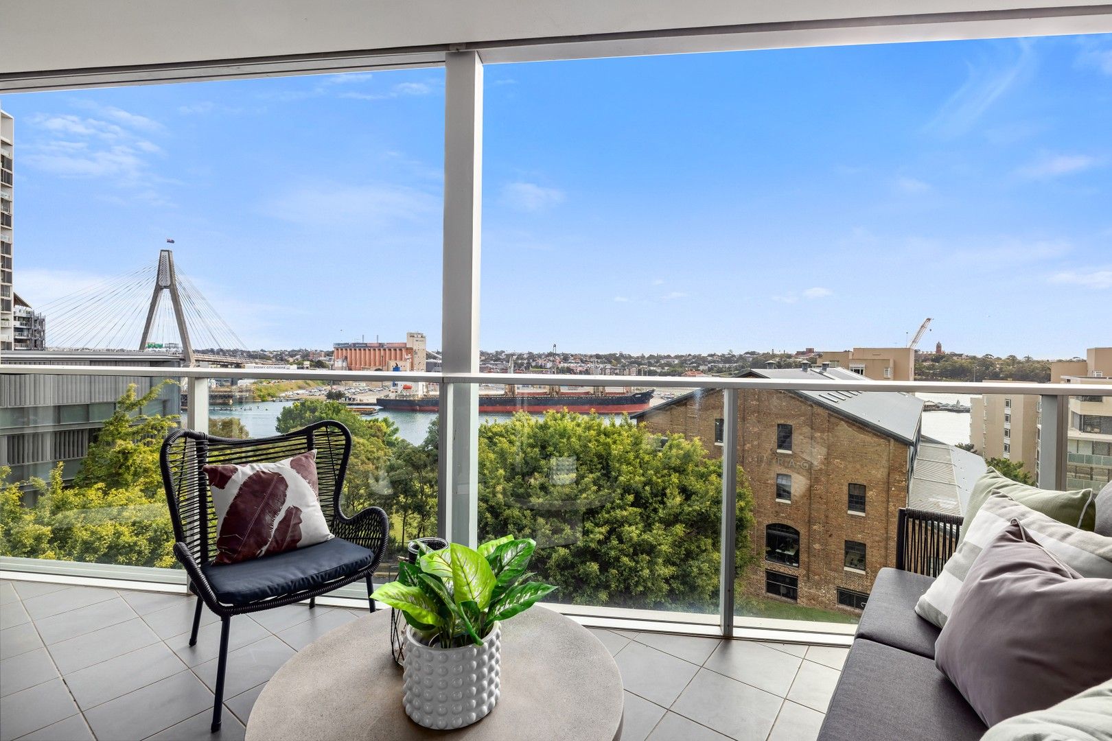2 bedrooms Apartment / Unit / Flat in Level4/45 Bowman Street PYRMONT NSW, 2009
