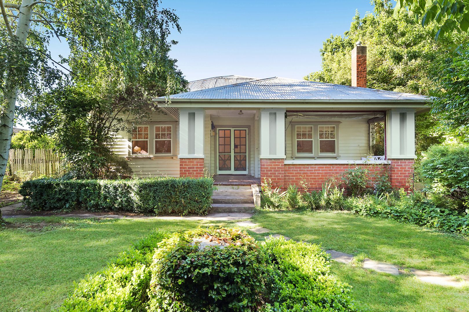 14 Logan Street, Mansfield VIC 3722, Image 1