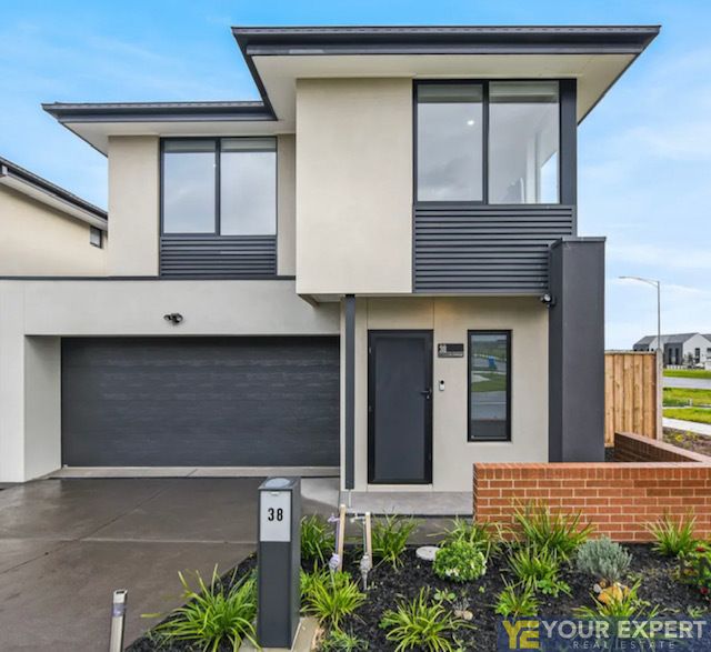 38 Stature Avenue, Clyde North VIC 3978