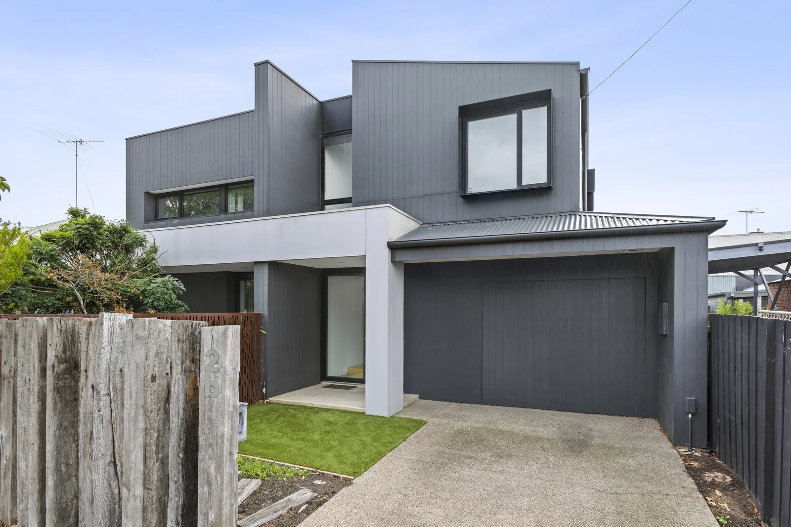 2B Russell Street, Newtown VIC 3220