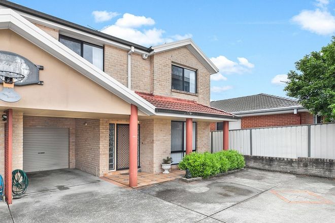 Picture of 2/2a Roberts Street, CHARLESTOWN NSW 2290