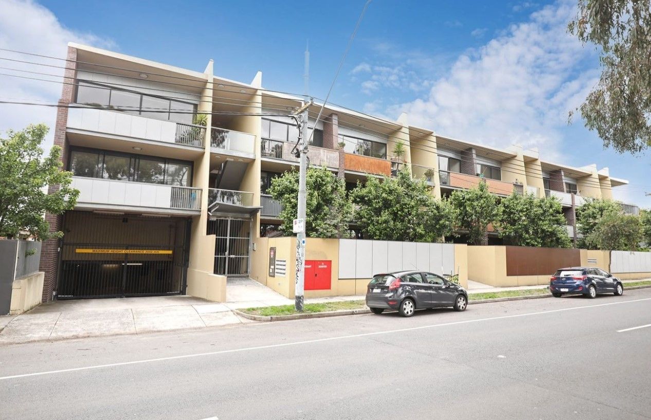 3 bedrooms Apartment / Unit / Flat in 18/70-74 Brunswick Road BRUNSWICK VIC, 3056