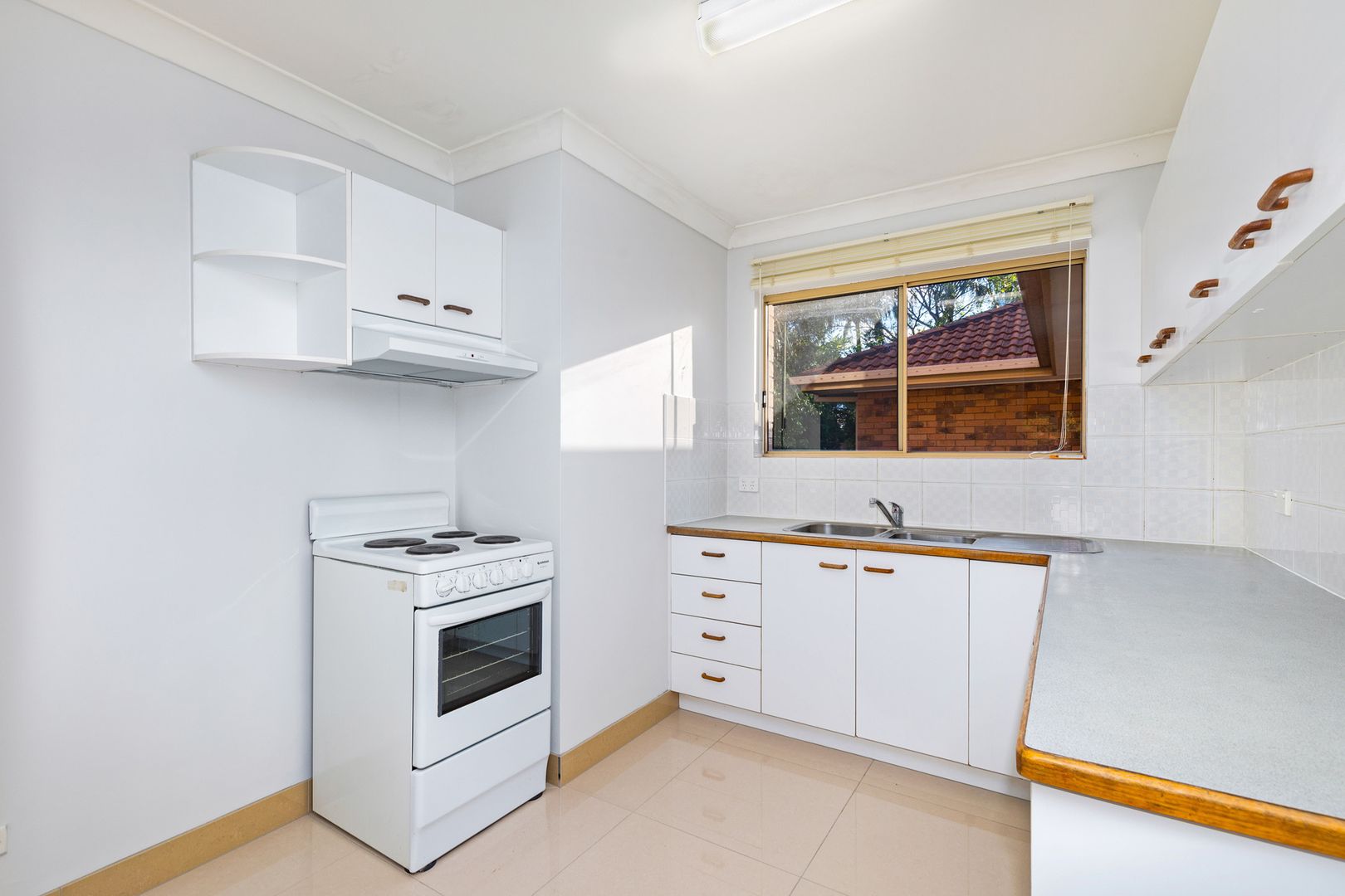 2/48 Bower Street, Annerley QLD 4103, Image 1