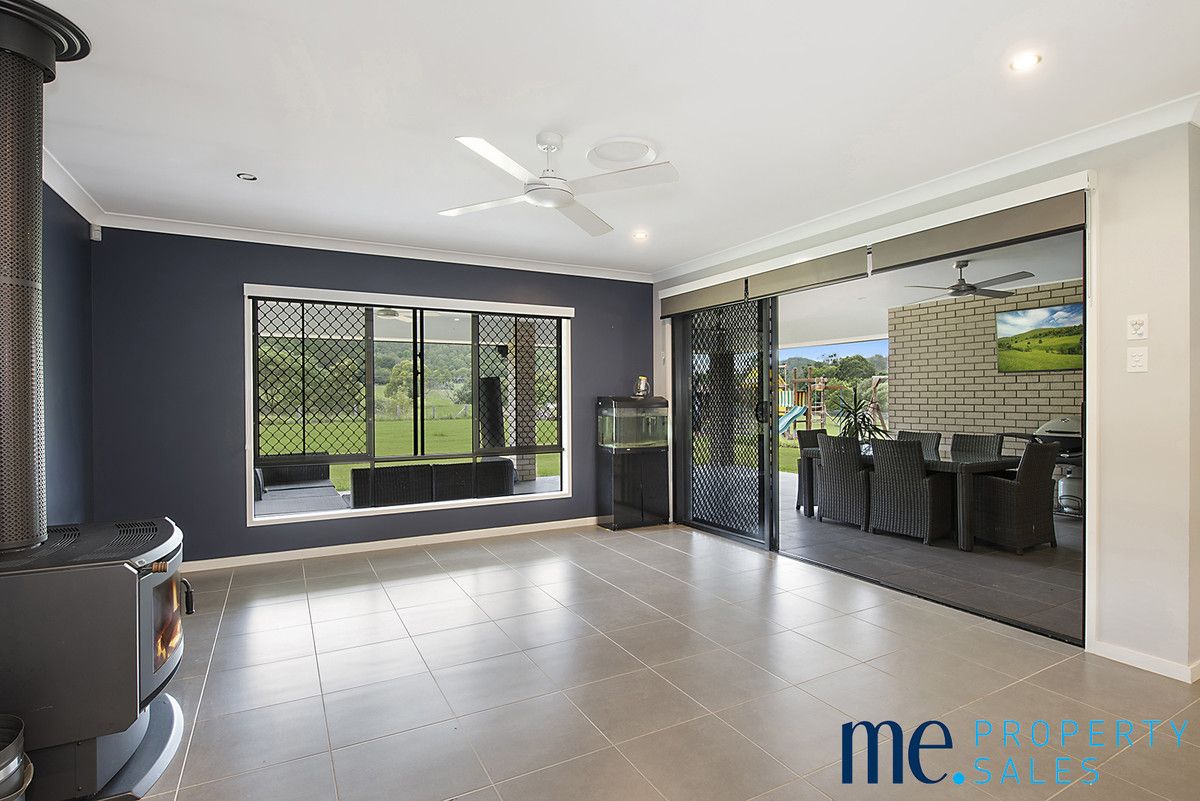 5 Brady Street, Dayboro QLD 4521, Image 2