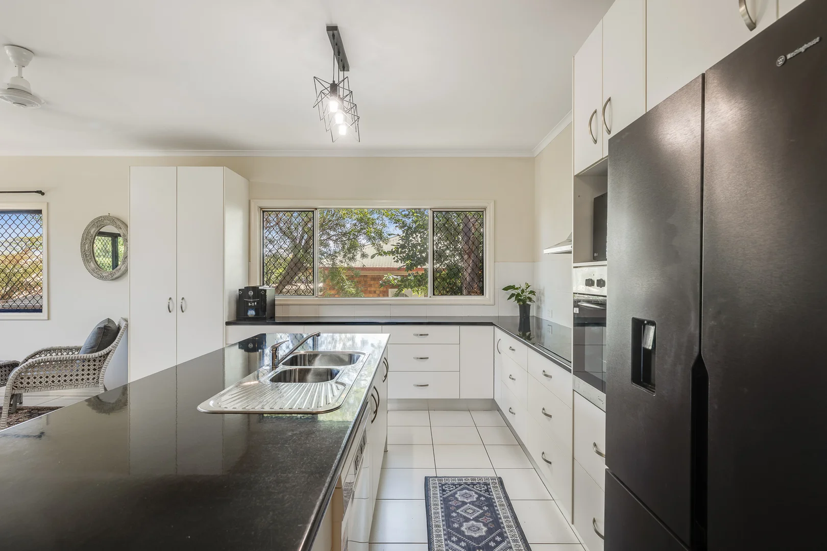 Additional image 8 of 523 Hume Street, Kearneys Spring QLD 4350