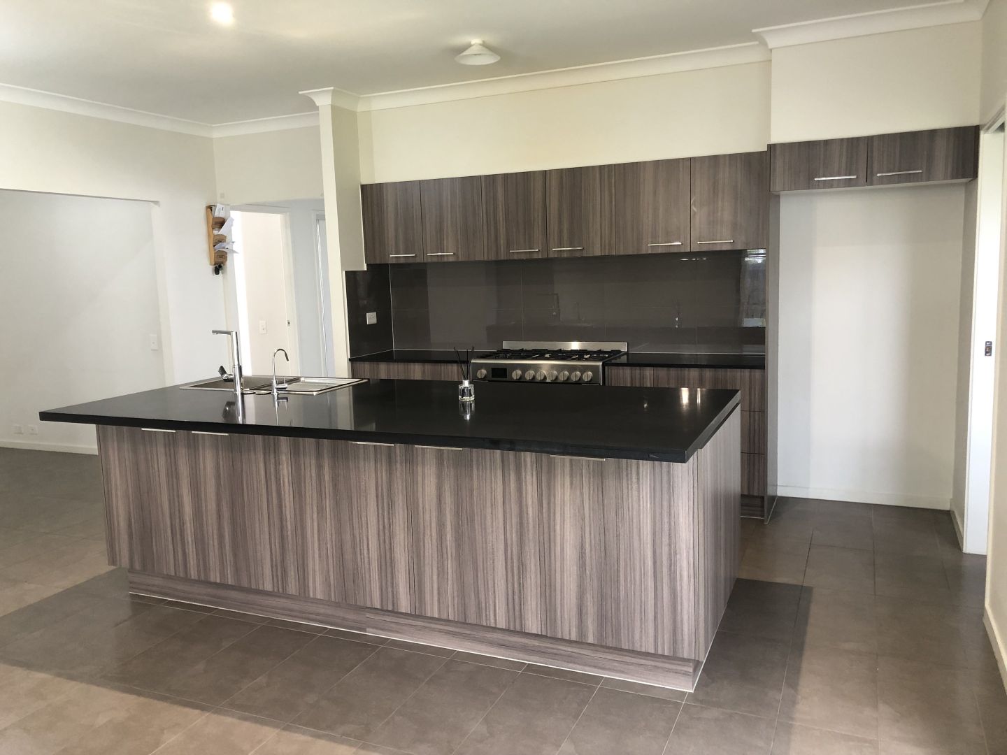 5 Bekshire Place, Heathwood QLD 4110 House For Rent 680 Domain