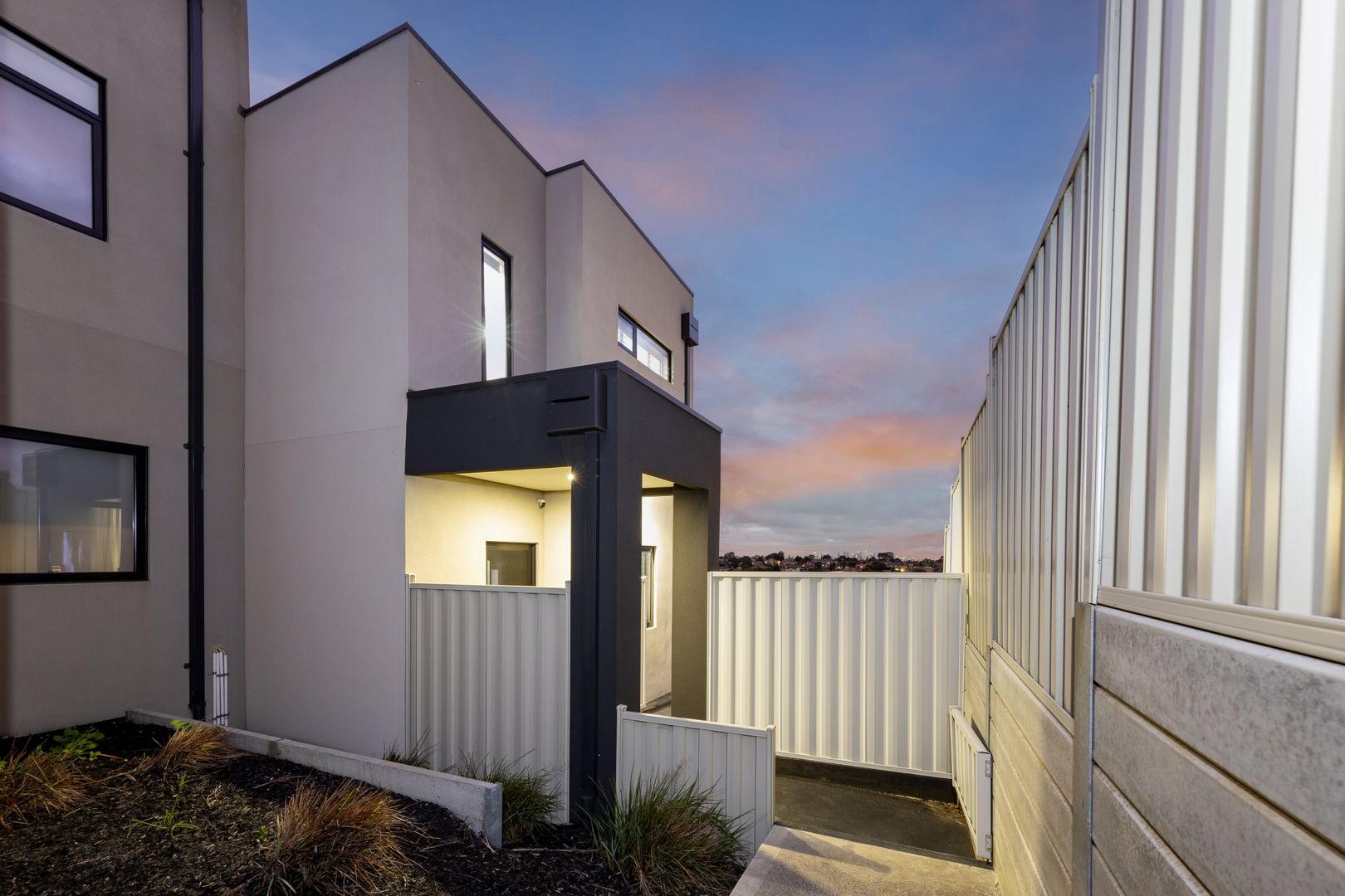 9 Kalmia Mews, Gowanbrae VIC 3043, Image 2