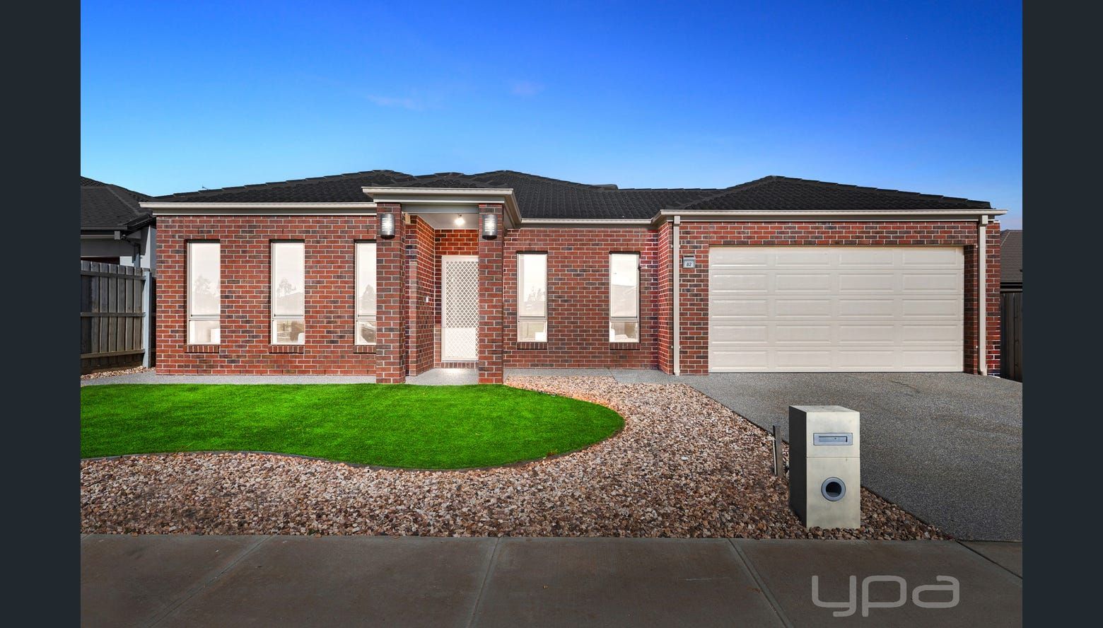 4 bedrooms House in 82 Oakpark Drive HARKNESS VIC, 3337