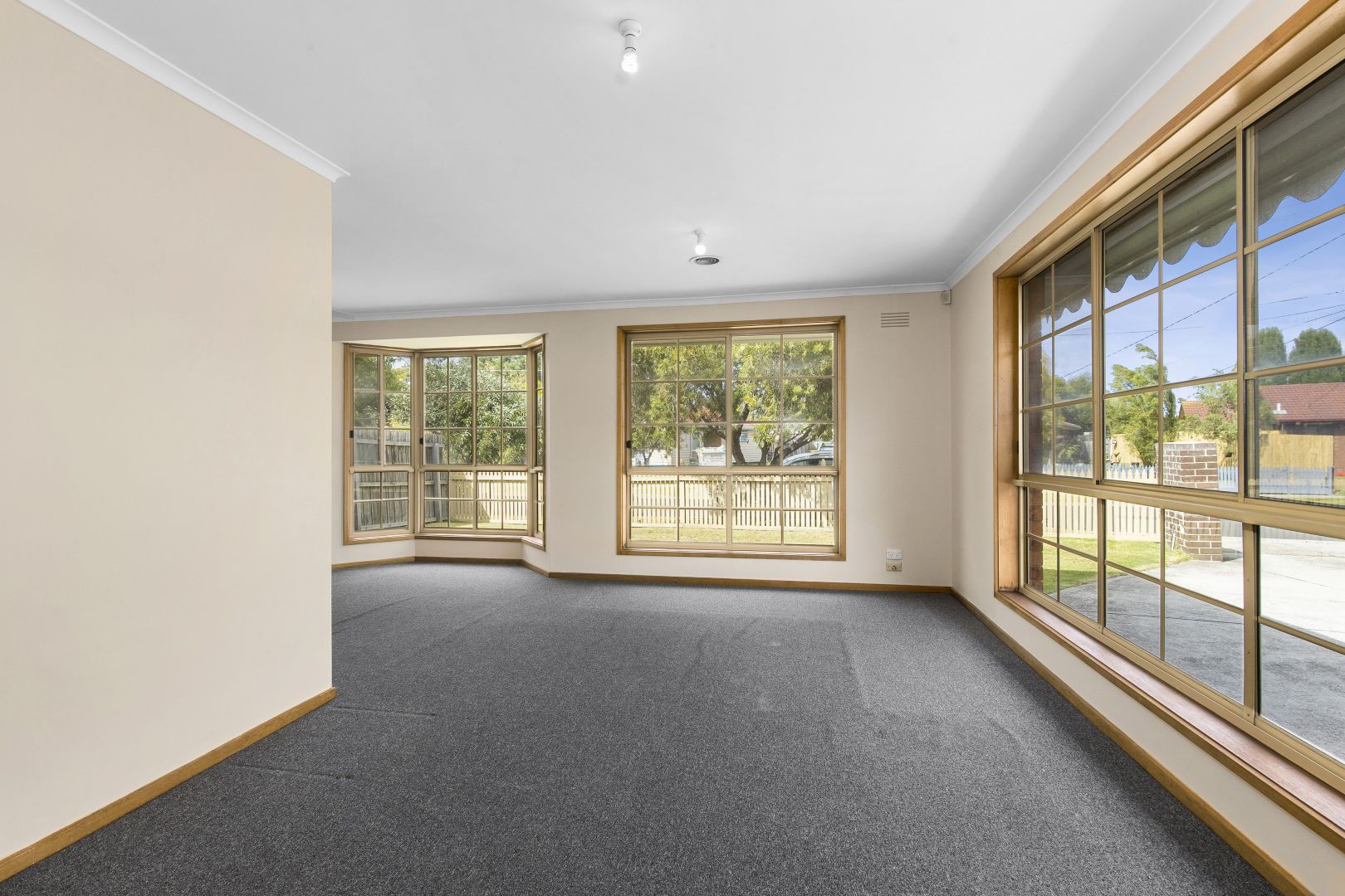 1/5 Cernan Court, Whittington VIC 3219 House For Rent Domain