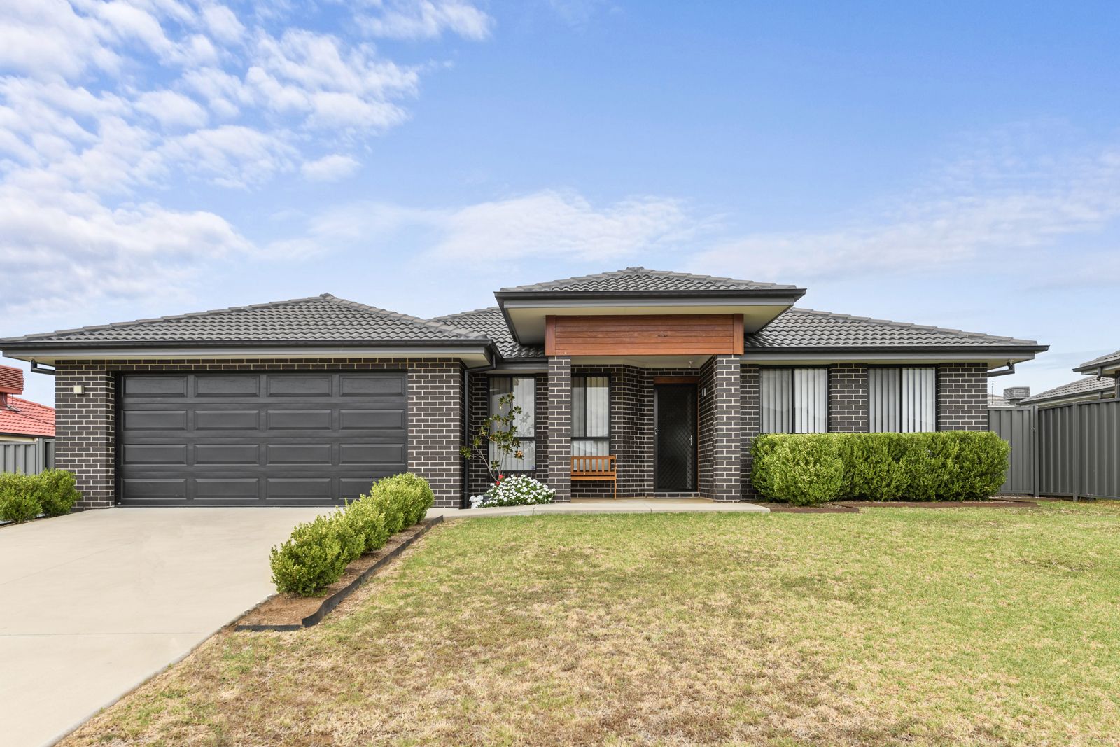 9 Simmental Way, Tamworth NSW 2340, Image 0