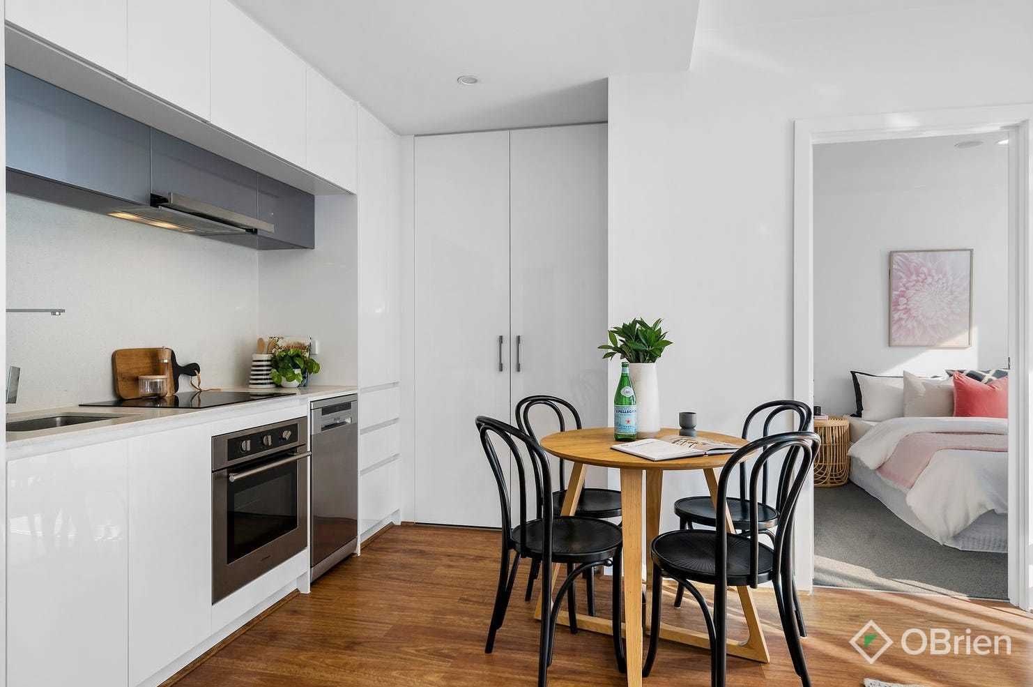 2 bedrooms Apartment / Unit / Flat in 403/1525 Dandenong Road OAKLEIGH VIC, 3166