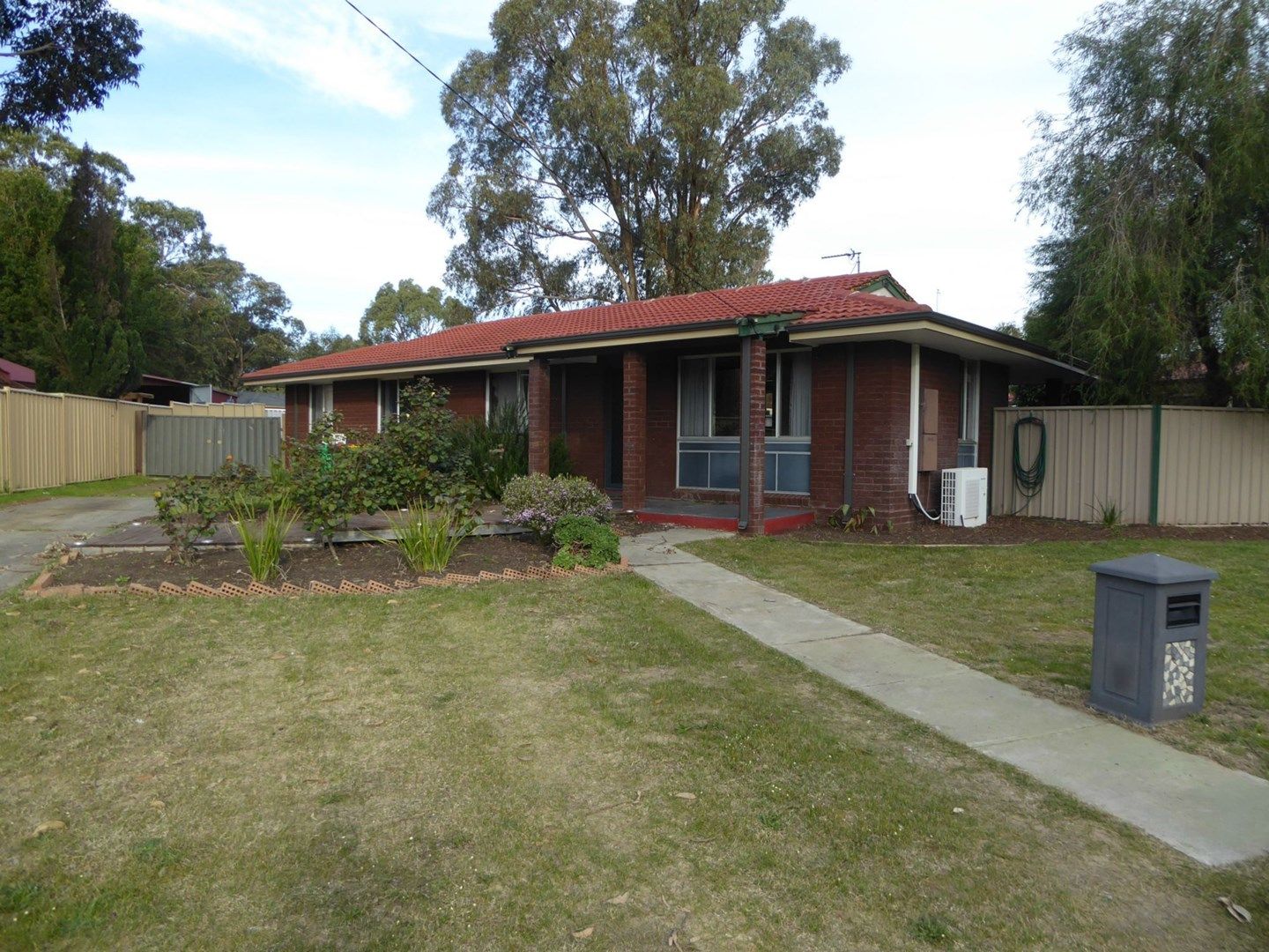 17 Hooper Place, Withers WA 6230, Image 0
