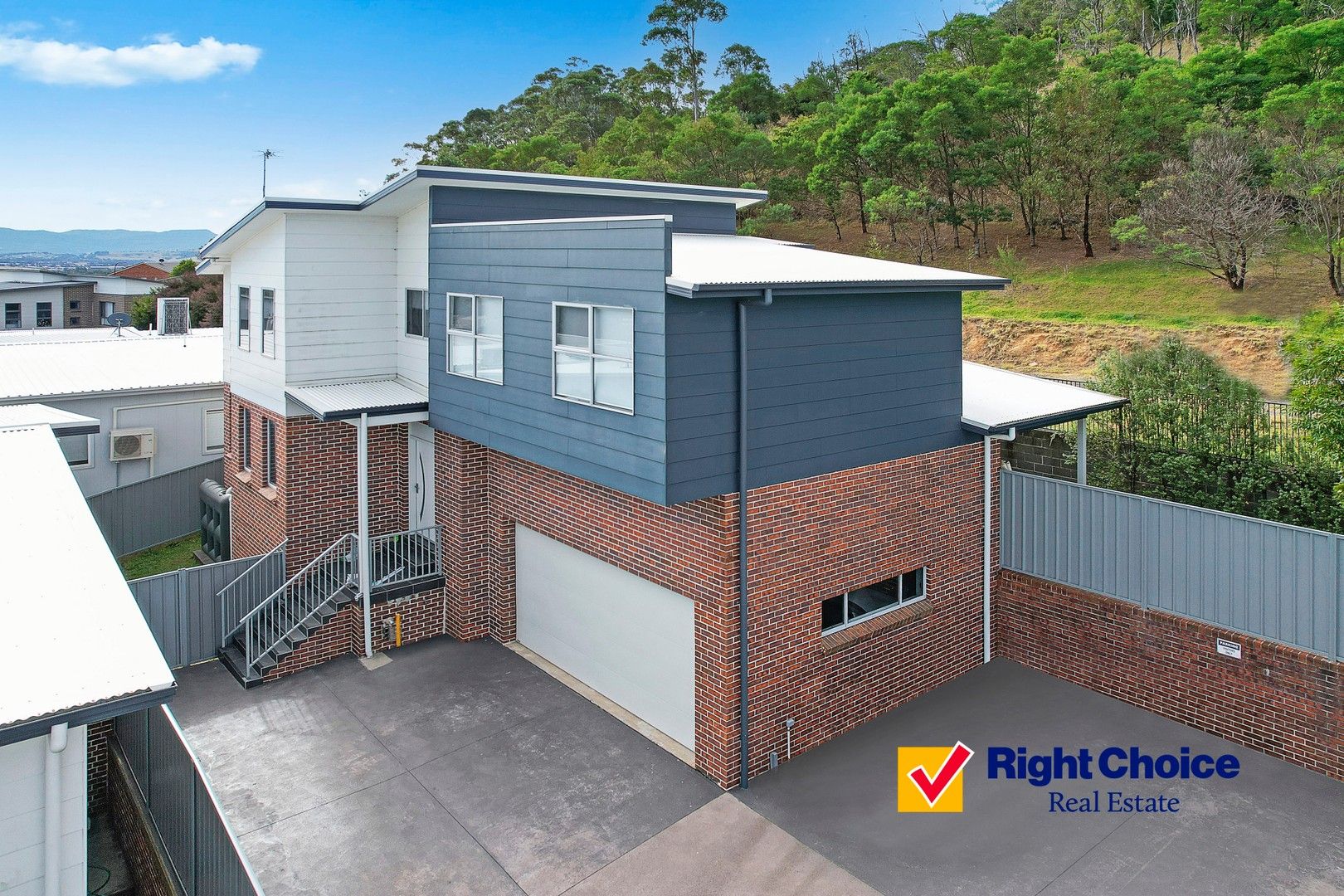 2 bedrooms Townhouse in 3/11 Valley View Crescent ALBION PARK NSW, 2527