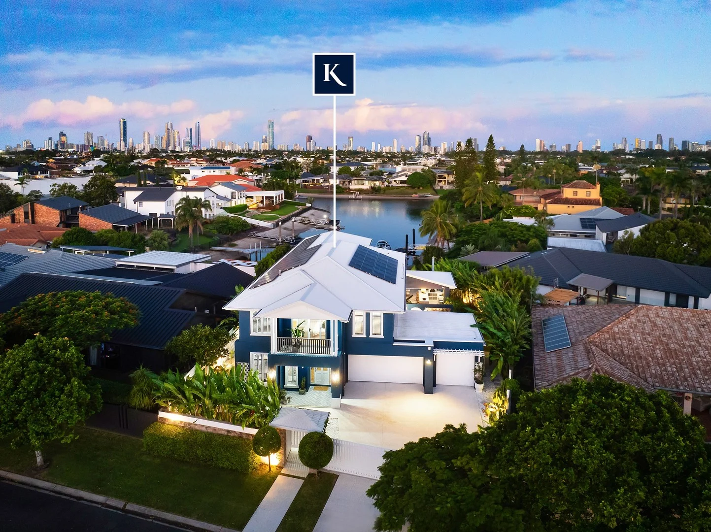 8 Rannock Avenue, Benowa Waters QLD 4217