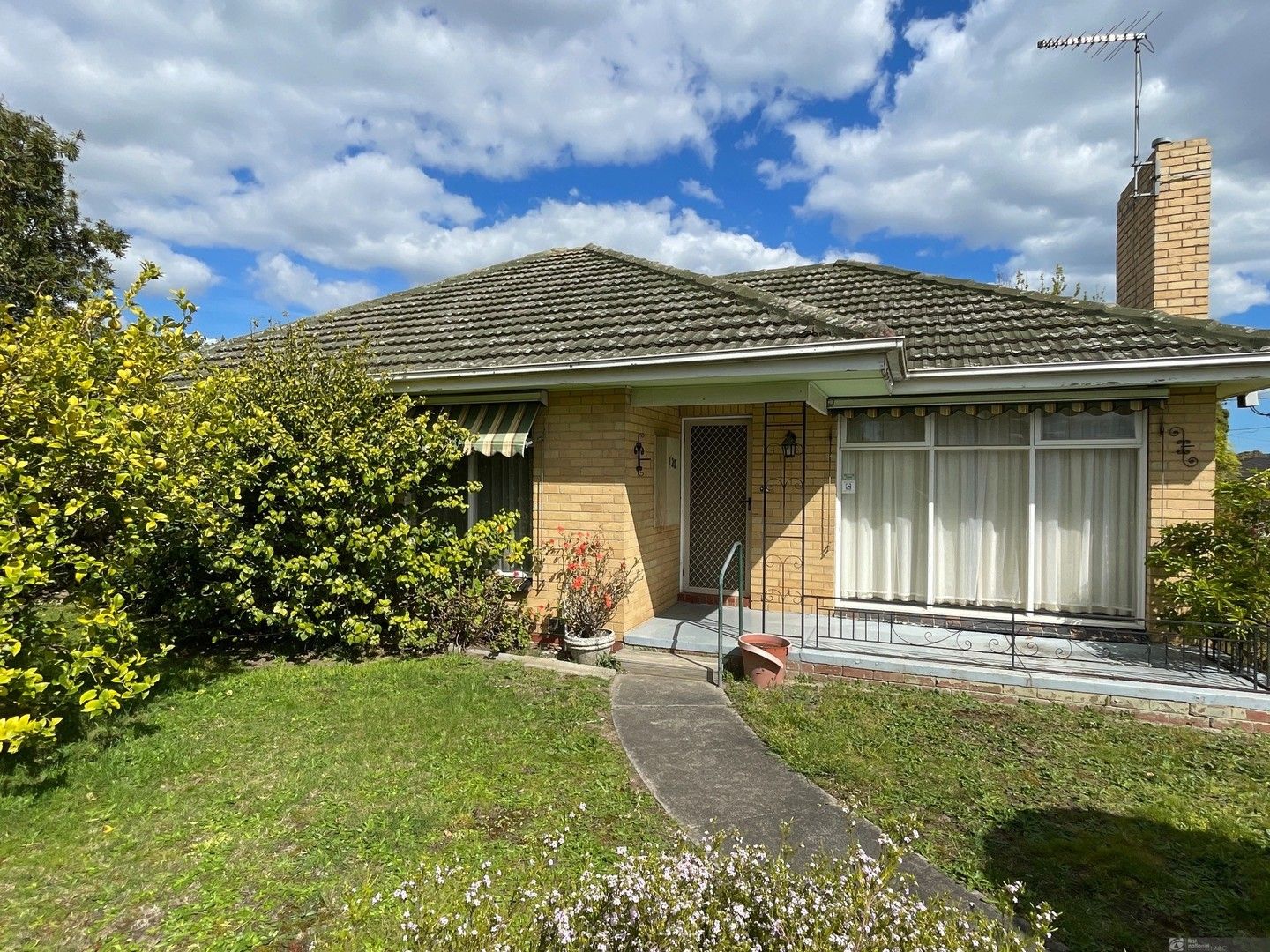 2 bedrooms Apartment / Unit / Flat in 1/20 Studley  Street MULGRAVE VIC, 3170